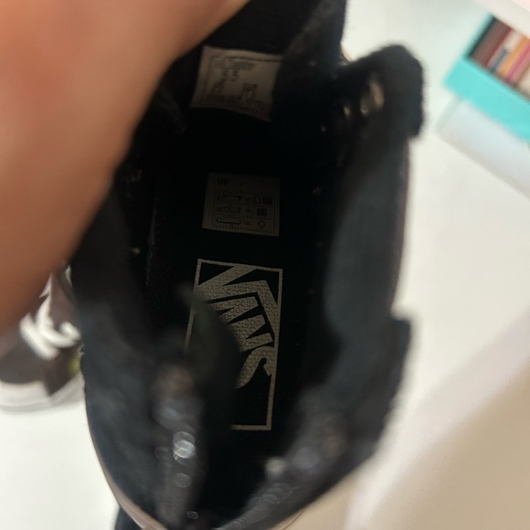 Vans bundle - Picture 8 of 9